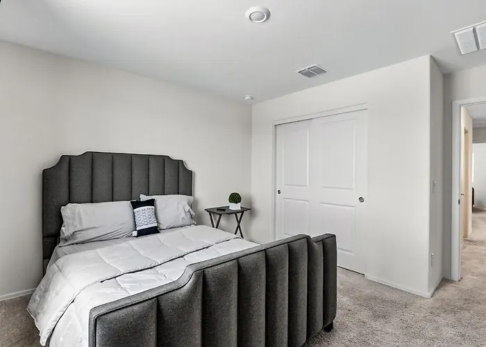 Cute And Cozy Homes In Holiday home Buckeye